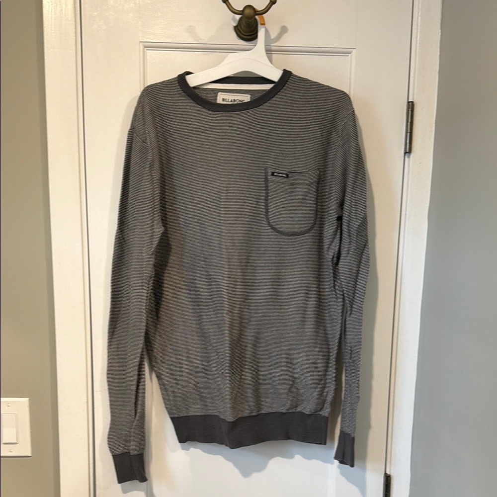 Billabong Men's Black and Gray Striped Sweatshirt